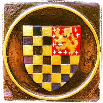 The Lewes Crest 118:132