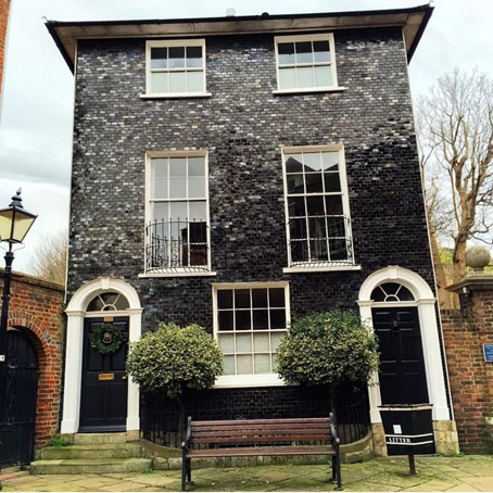 Lewes Tiled House